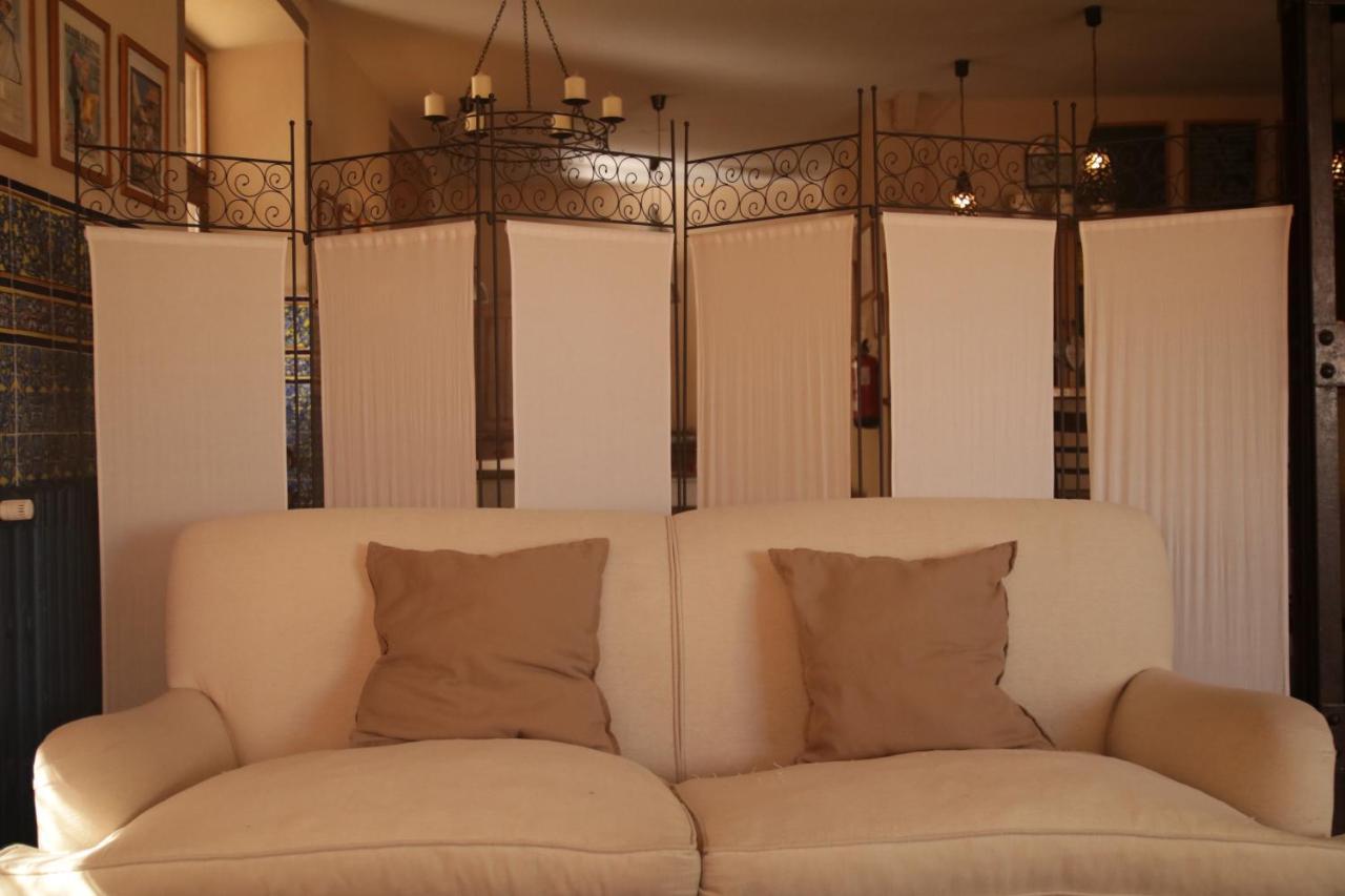 Hotel Villa Maria Fuentes de Béjar Dış mekan fotoğraf